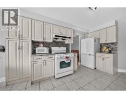 Foyer - 42 Hillgarden Avenue, Stoney Creek, ON L8J3R3 Photo 16