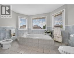 42 Hillgarden Avenue, Stoney Creek, ON L8J3R3 Photo 35