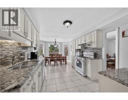 Family room - 42 Hillgarden Avenue, Stoney Creek, ON L8J3R3 Photo 12