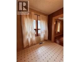 538 Centre Street, Shaunavon, SK S0N2M0 Photo 10