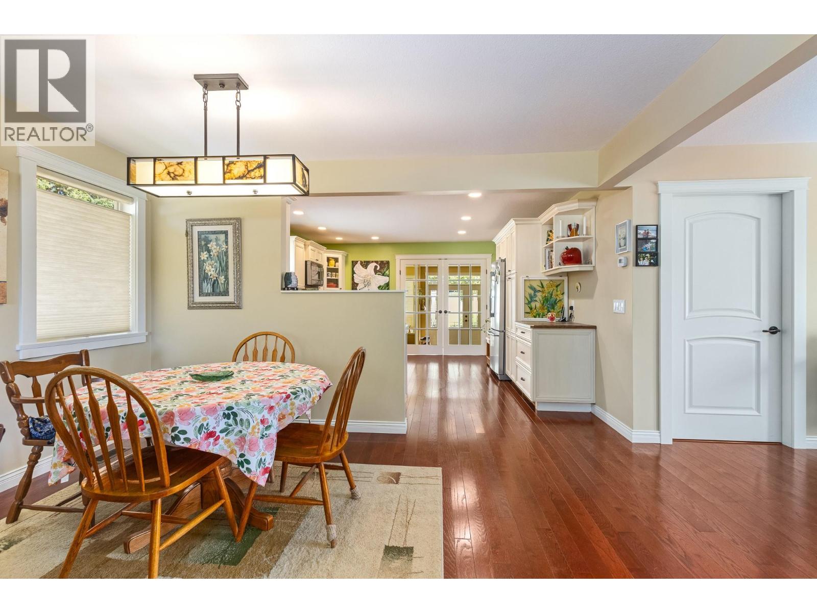 1370 20 Avenue SE - Image 16