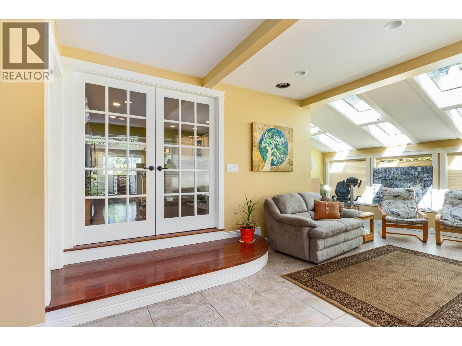 1370 20 Avenue SE - Image 26