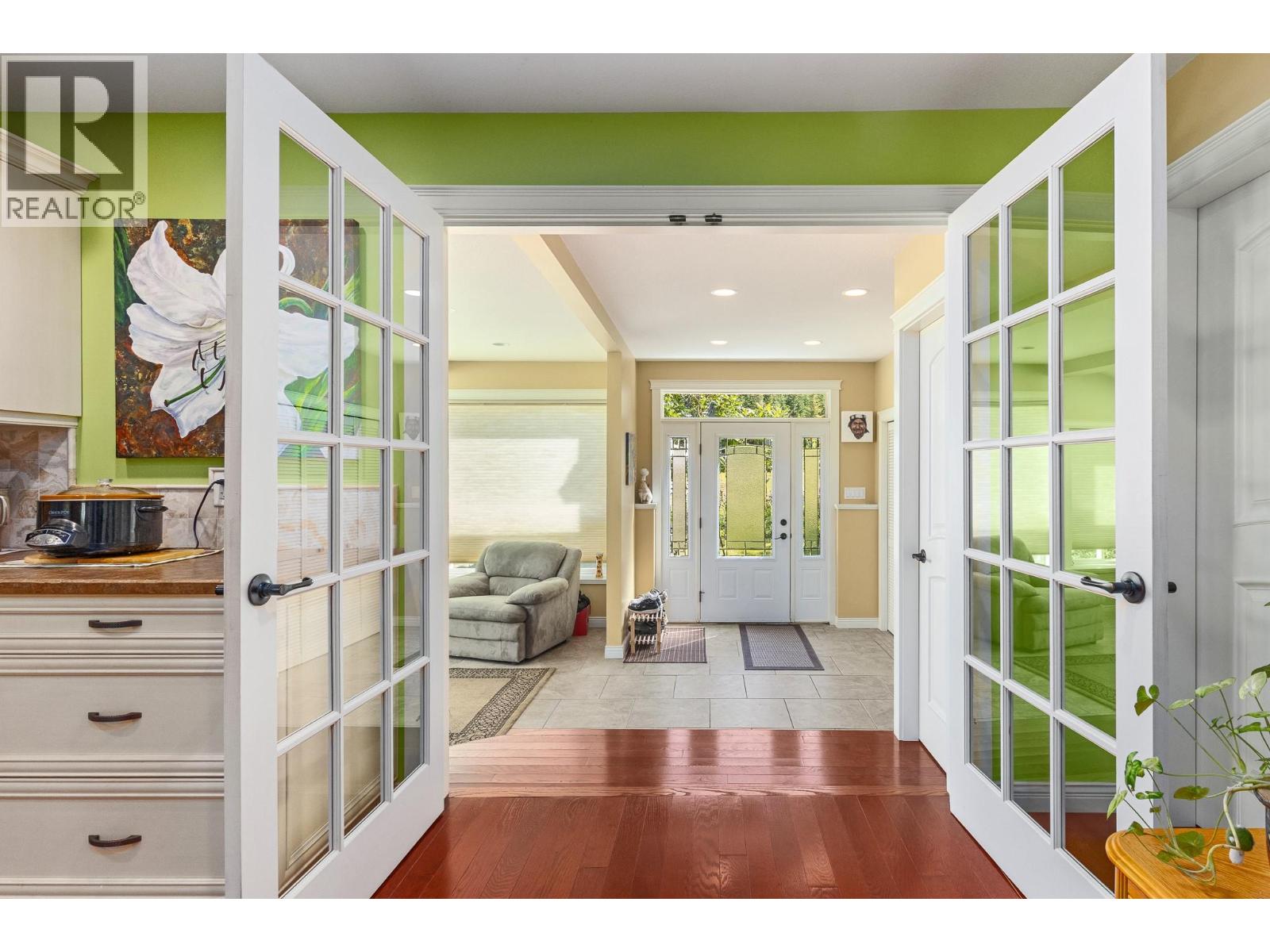 1370 20 Avenue SE - Image 23