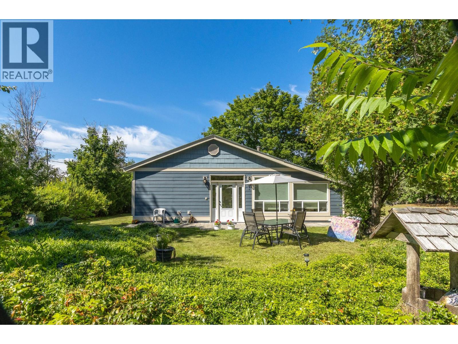 1370 20 Avenue SE - 30
