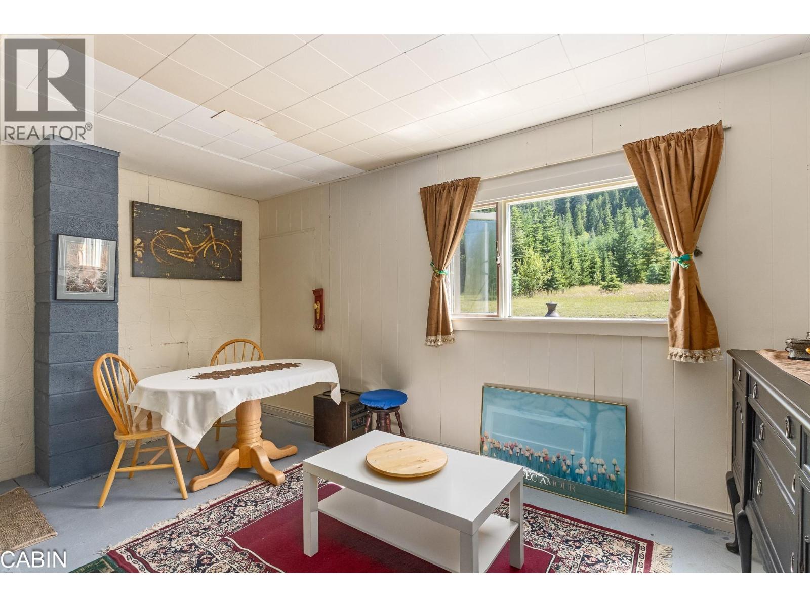 1370 20 Avenue SE - 36