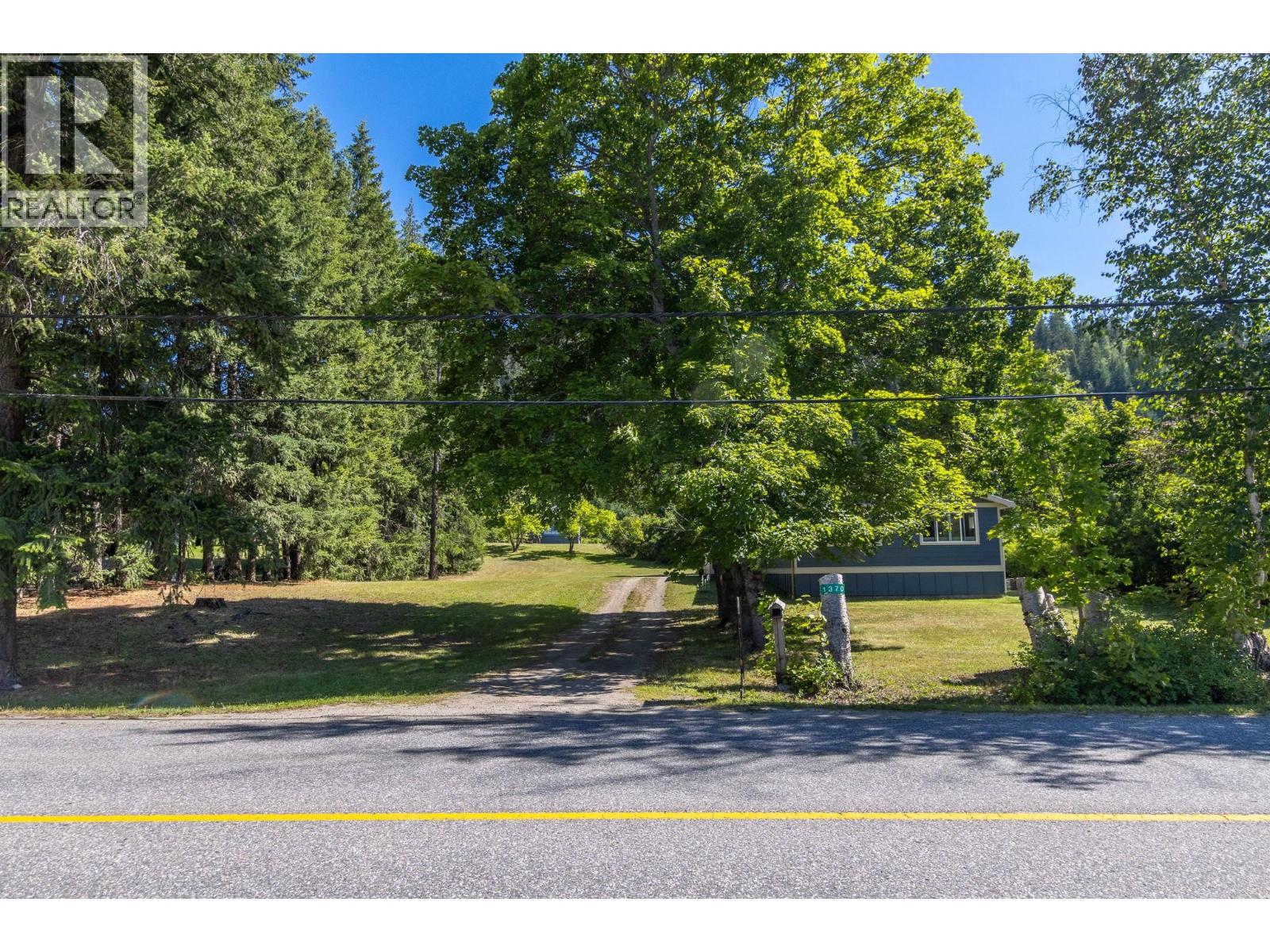 1370 20 Avenue SE - 59