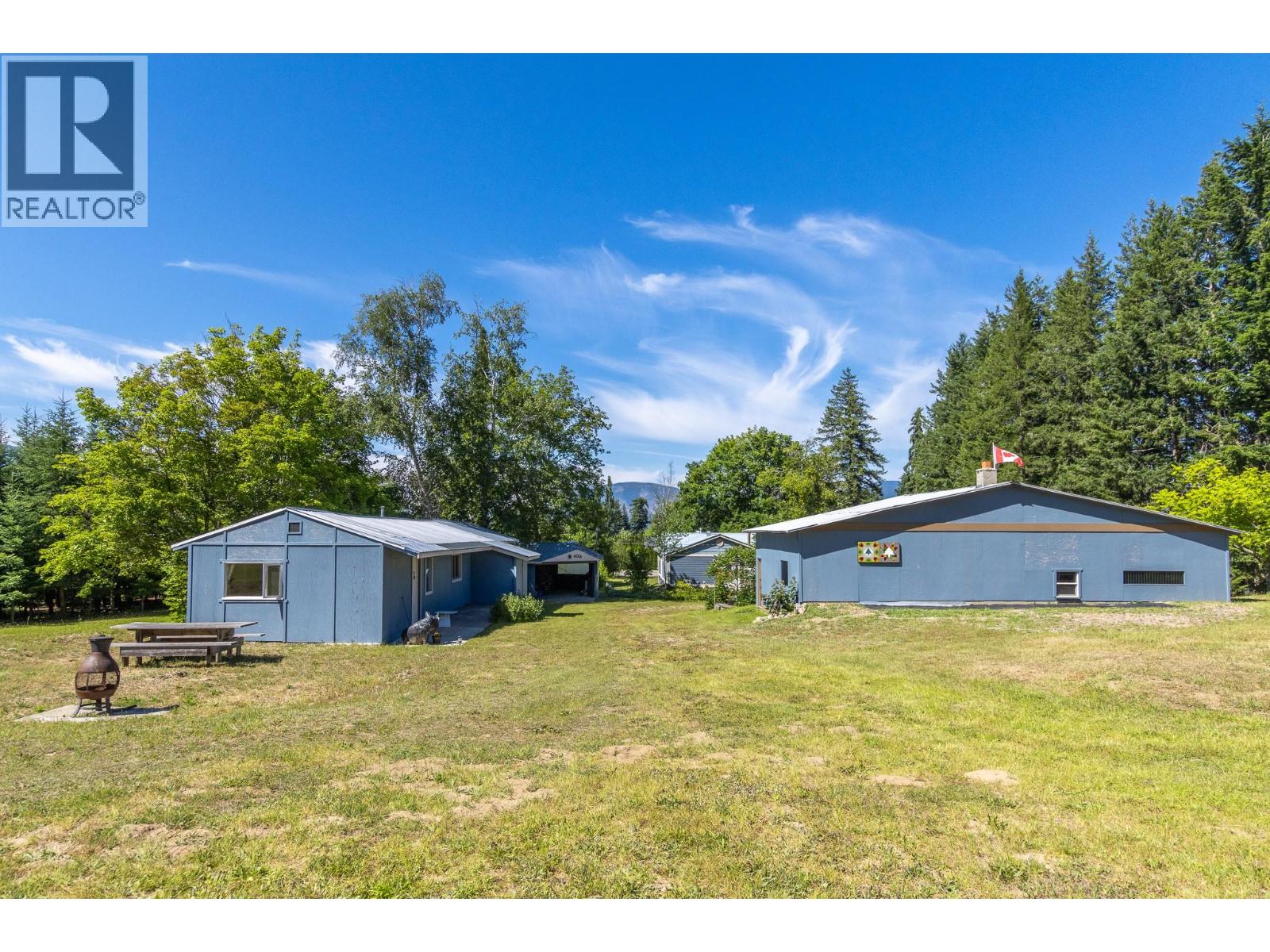 1370 20 Avenue SE - 45