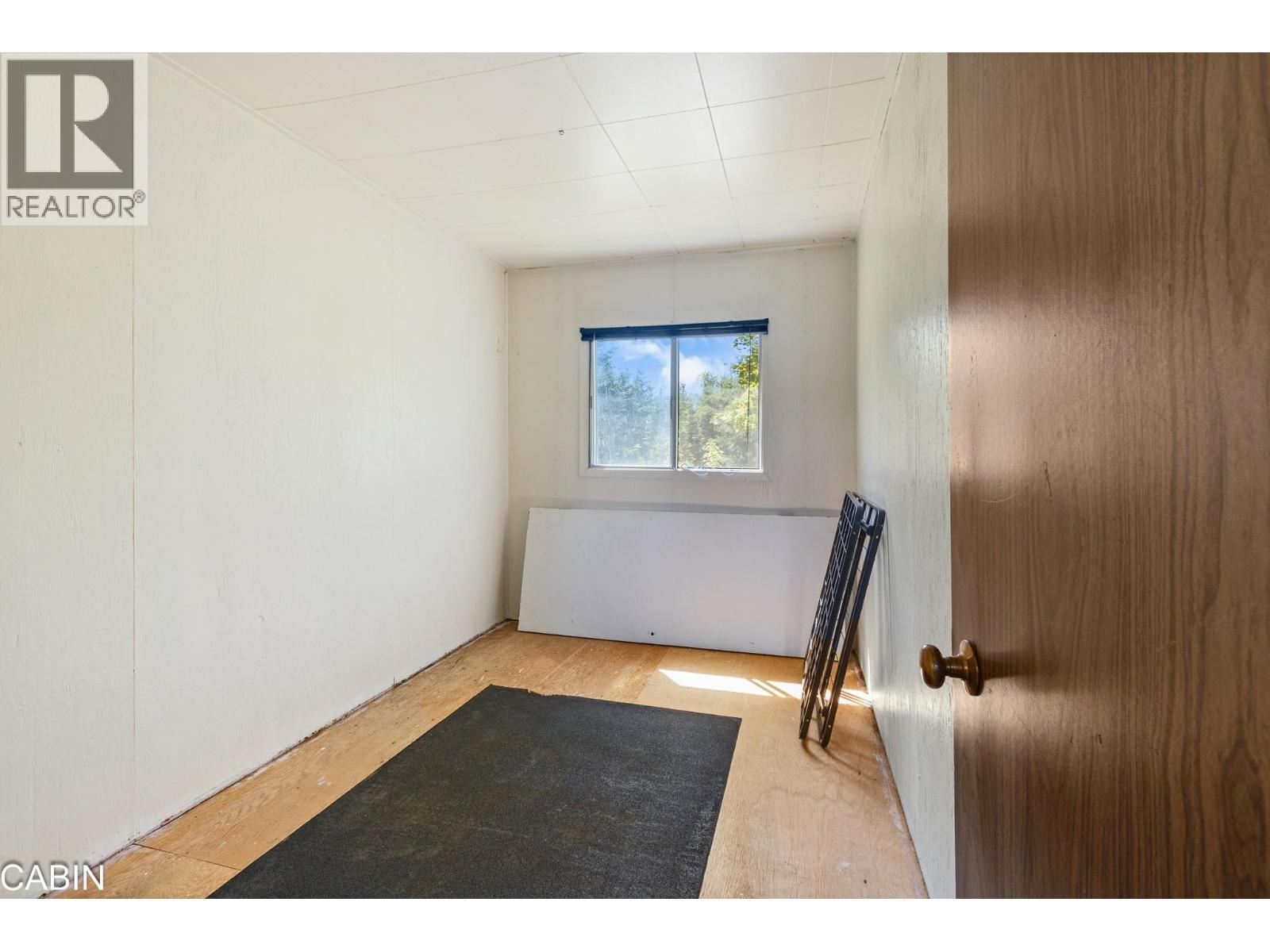 1370 20 Avenue SE - 39