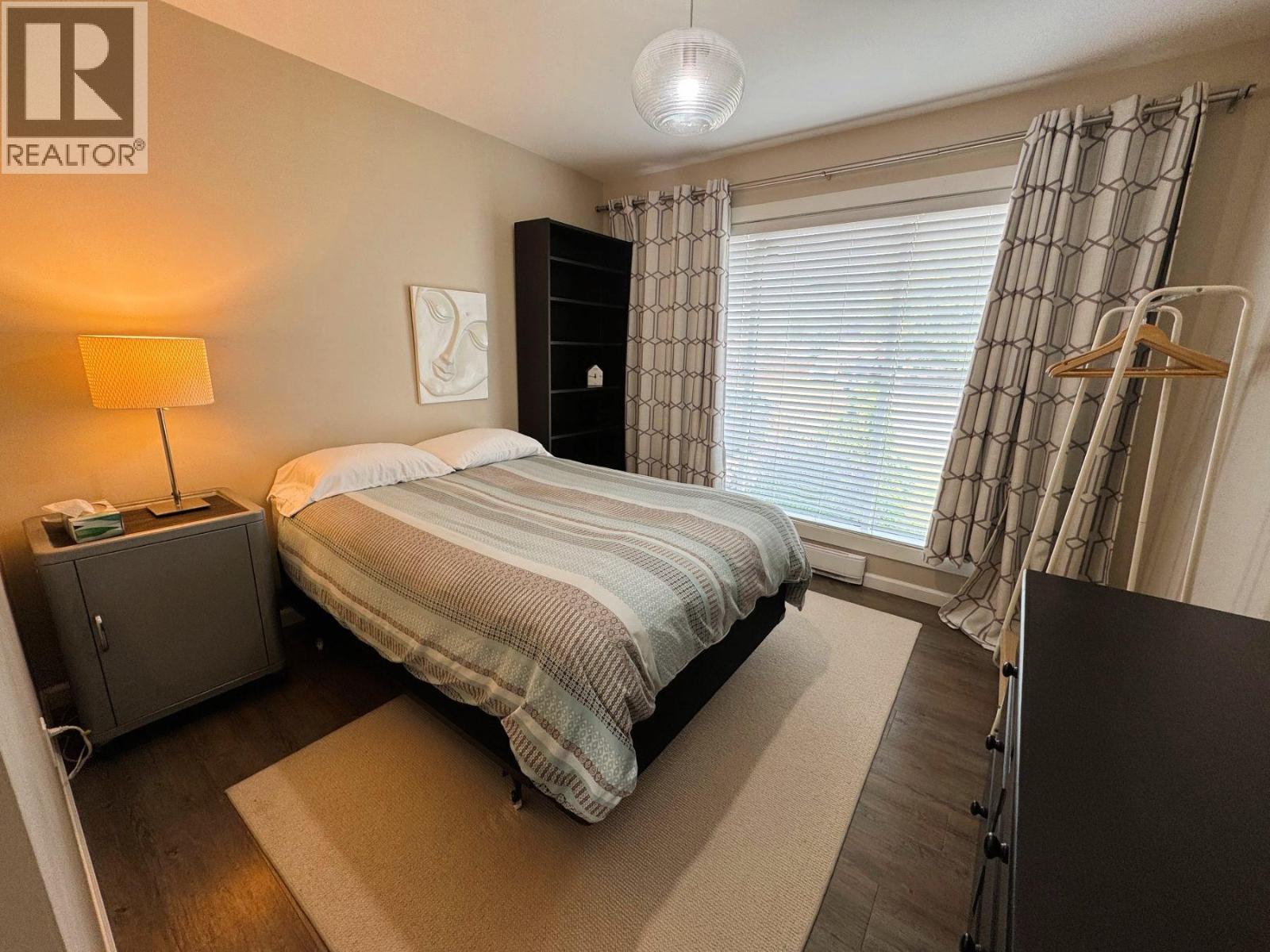 2228 75th Avenue - 29