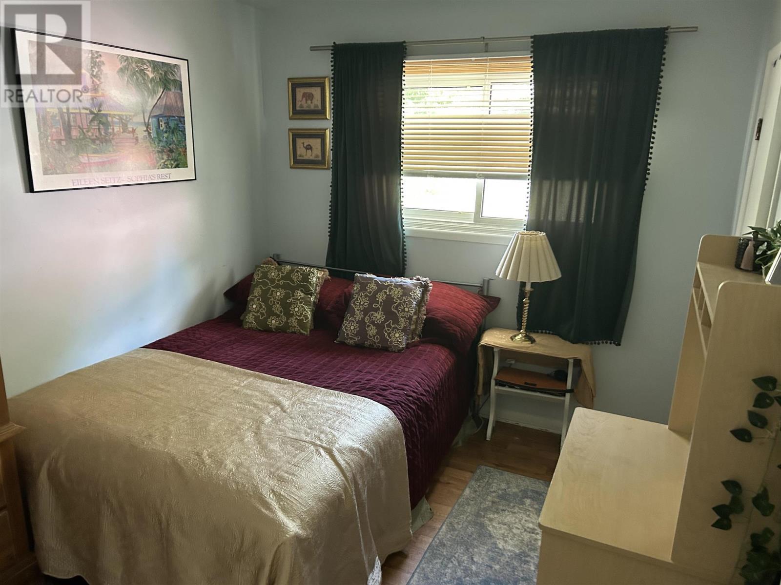 14 Nicolas AVE - 14