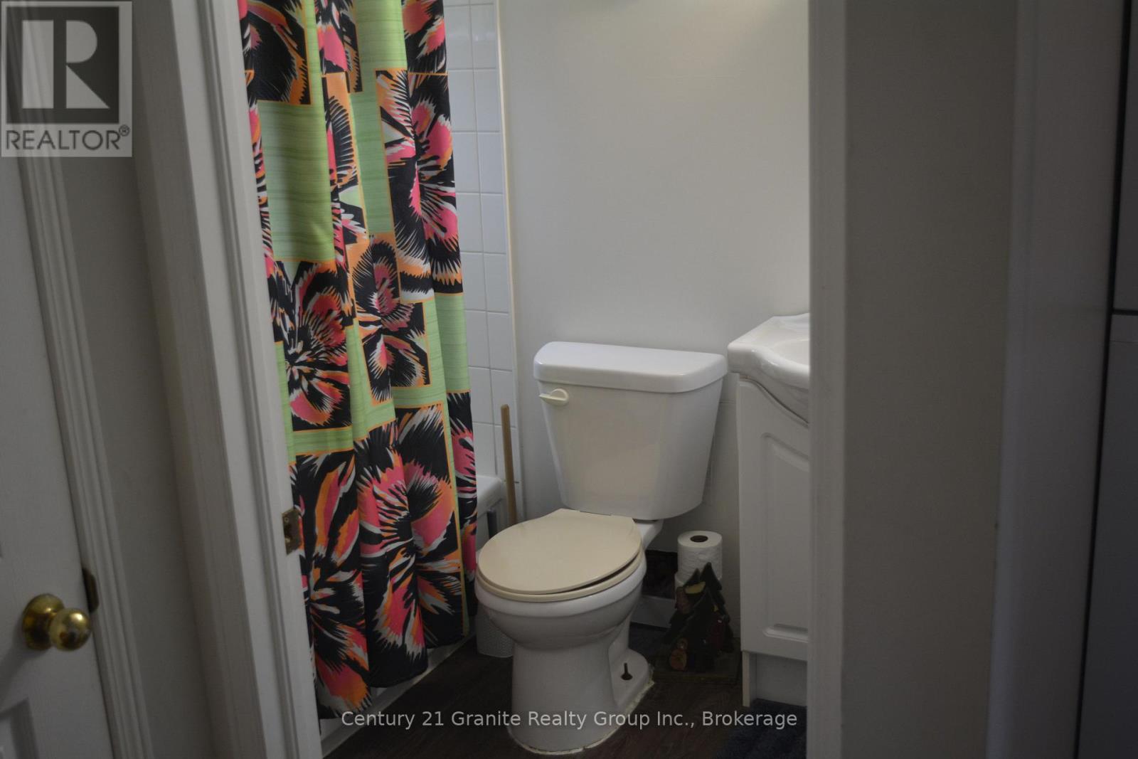 205 GLORY ROAD - Image 27