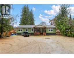 Family room - 405 97a Highway, Sicamous, BC V0E2V1 Photo 11