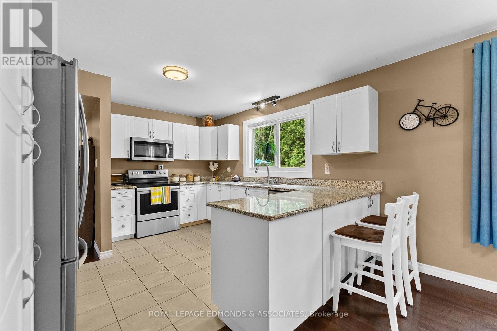 6 BRIAN STREET - Image 9