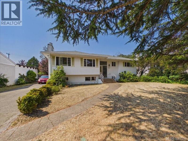 3512 Henderson Rd - 2