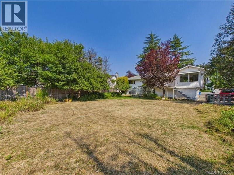 3512 Henderson Rd - Image 46