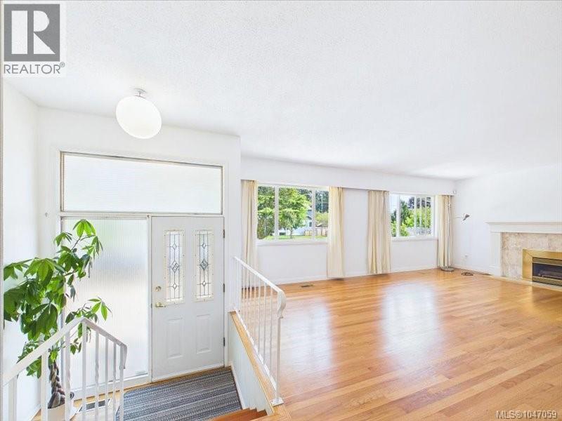 3512 Henderson Rd - Image 23