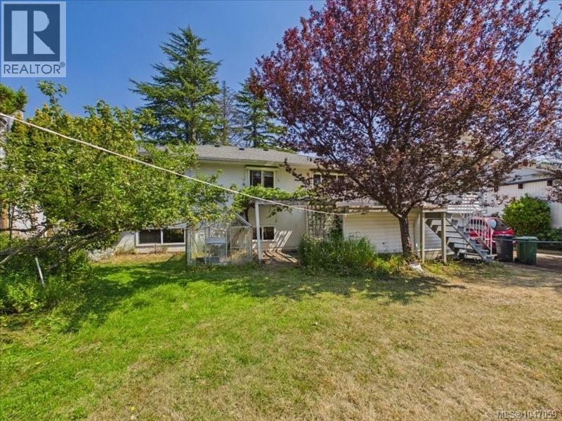 3512 Henderson Rd - 48