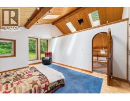 12 & 13 Coldwell Beach, North Vancouver, BC V0V0V0 Photo 29