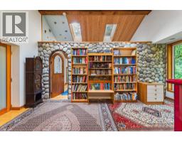 12 & 13 Coldwell Beach, North Vancouver, BC V0V0V0 Photo 21