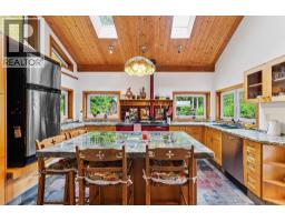 12 & 13 Coldwell Beach, North Vancouver, BC V0V0V0 Photo 7