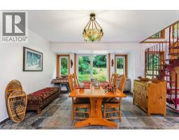 12 & 13 Coldwell Beach, North Vancouver, BC V0V0V0 Photo 10