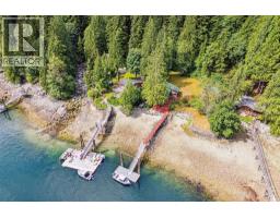 12 & 13 Coldwell Beach, North Vancouver, BC V0V0V0 Photo 33