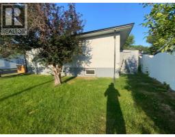 325 Aberdeen Avenue, Carbon, AB T0M0L0 Photo 22