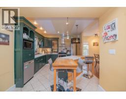 Kitchen - 2529 Cedar Ridge Court, Lumby, BC V0E2G5 Photo 17