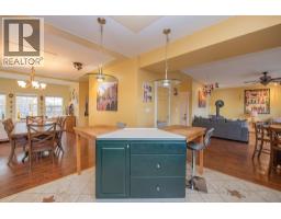Living room - 2529 Cedar Ridge Court, Lumby, BC V0E2G5 Photo 16