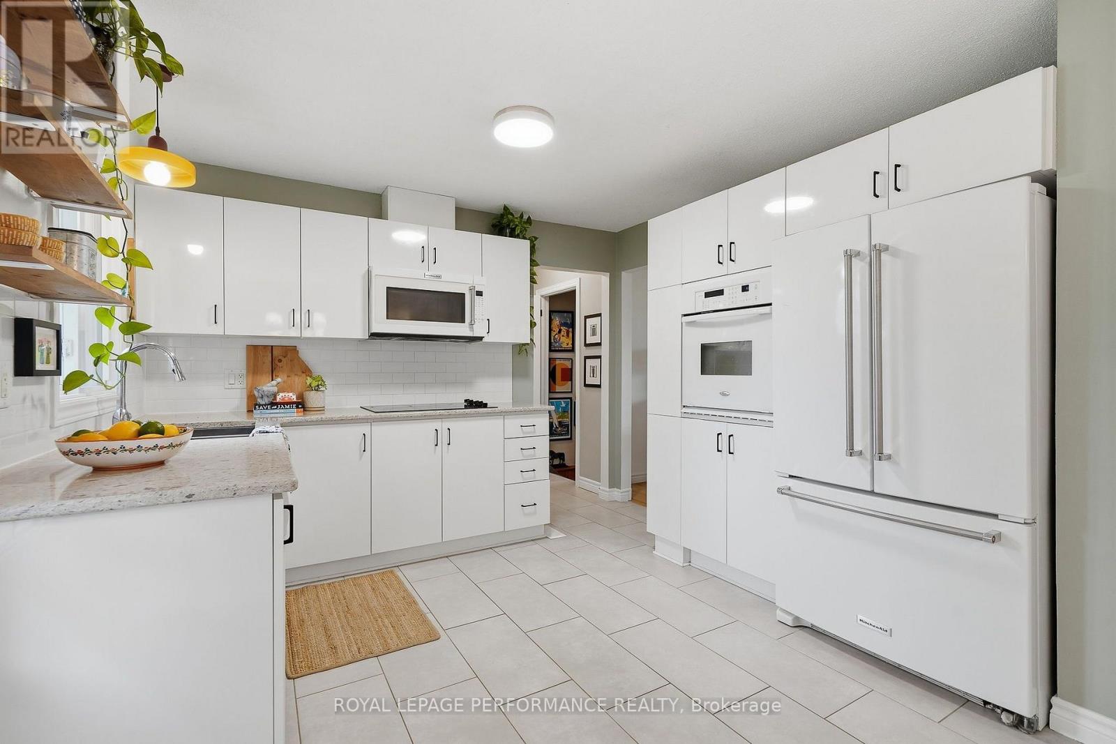 119 CENTENAIRE STREET - 10