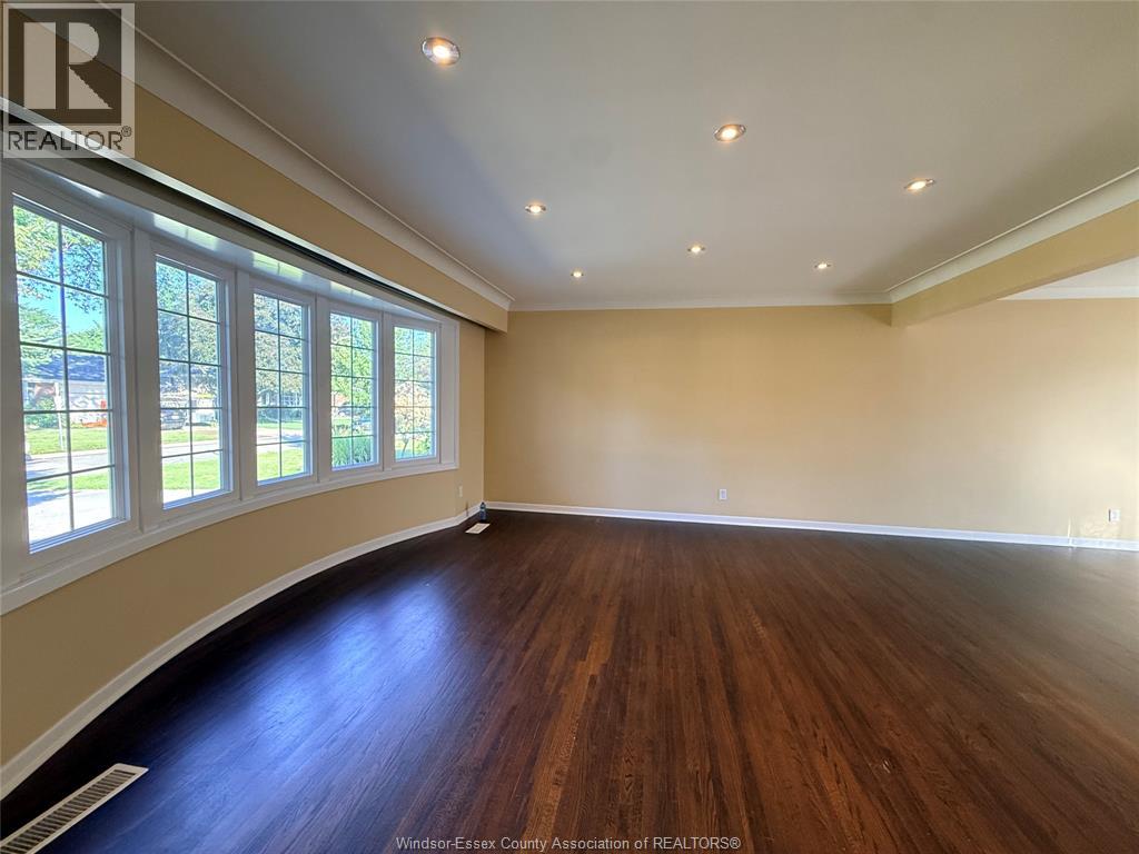2450 ACADEMY DRIVE, Windsor — photo 6