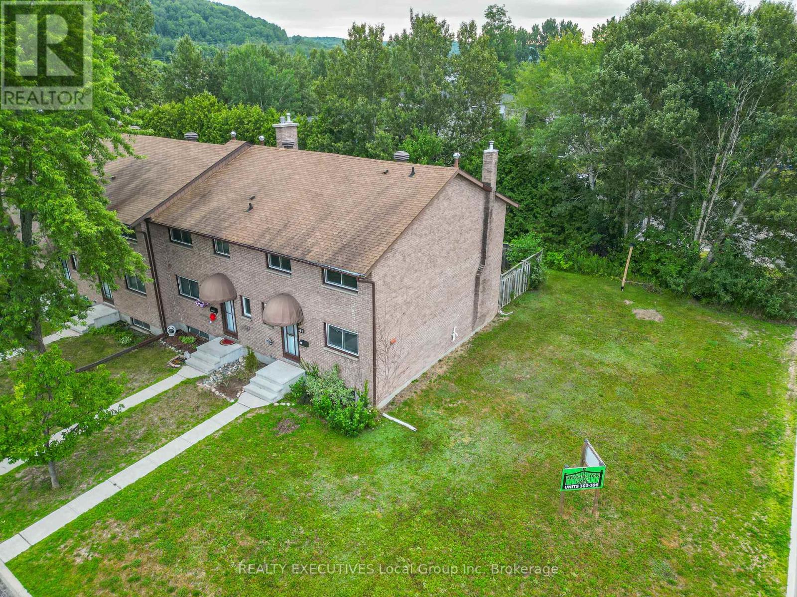 #36 398 WICKSTEAD AVENUE - Image 10