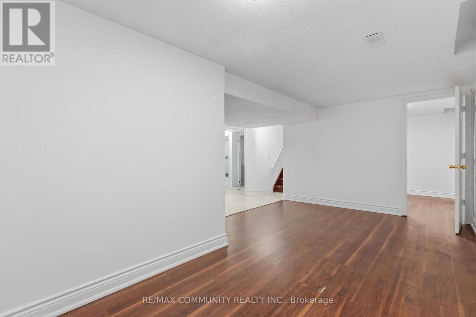 1524 AMBERLEA ROAD S - 11