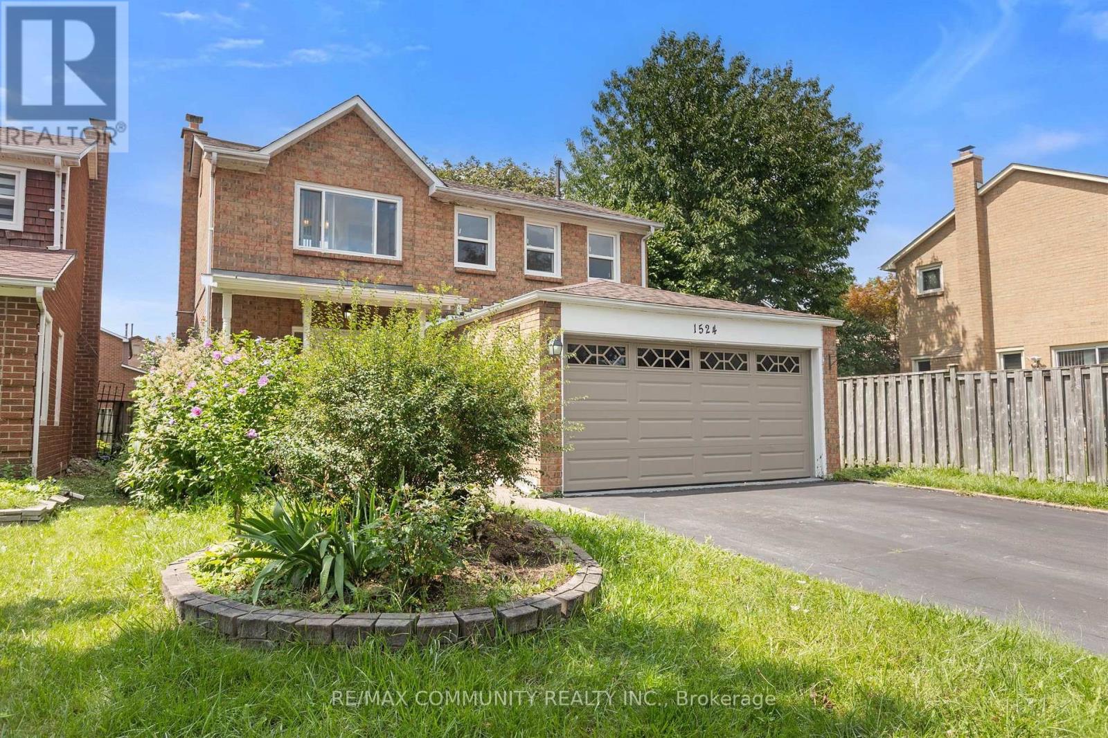 1524 AMBERLEA ROAD S - 2