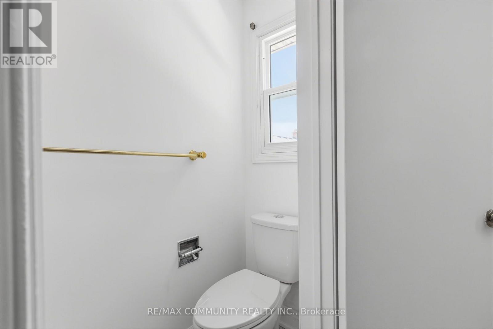 1524 AMBERLEA ROAD S - 24