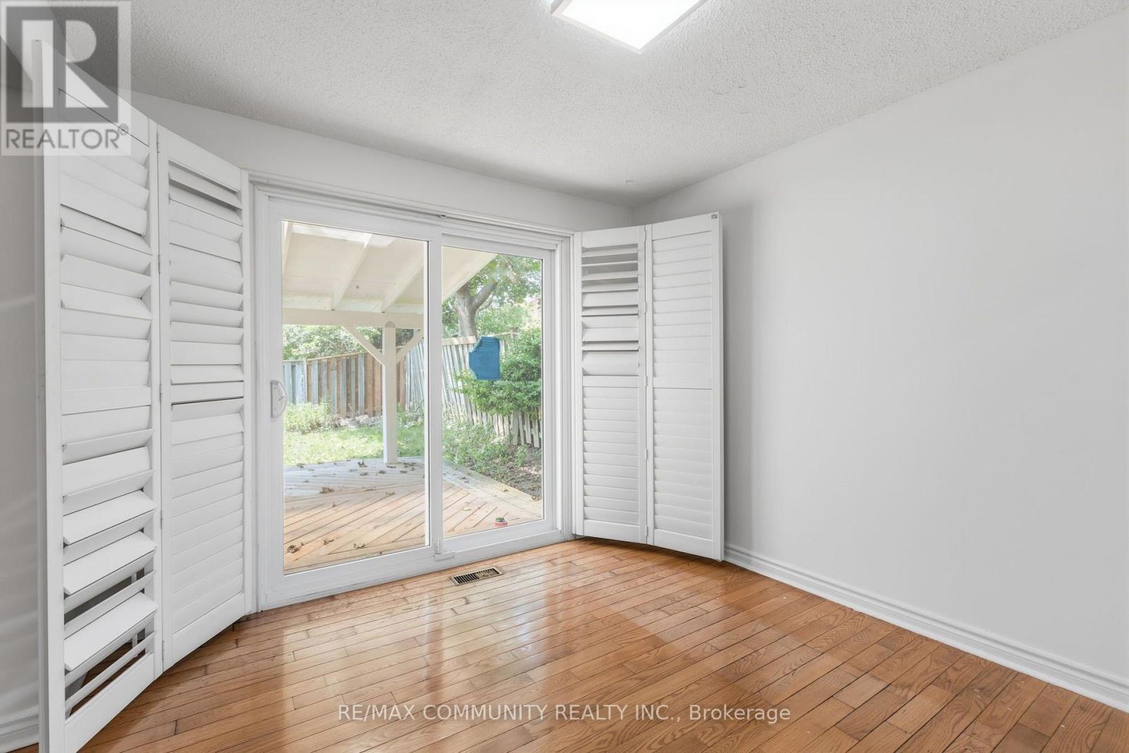 1524 AMBERLEA ROAD S - Image 35
