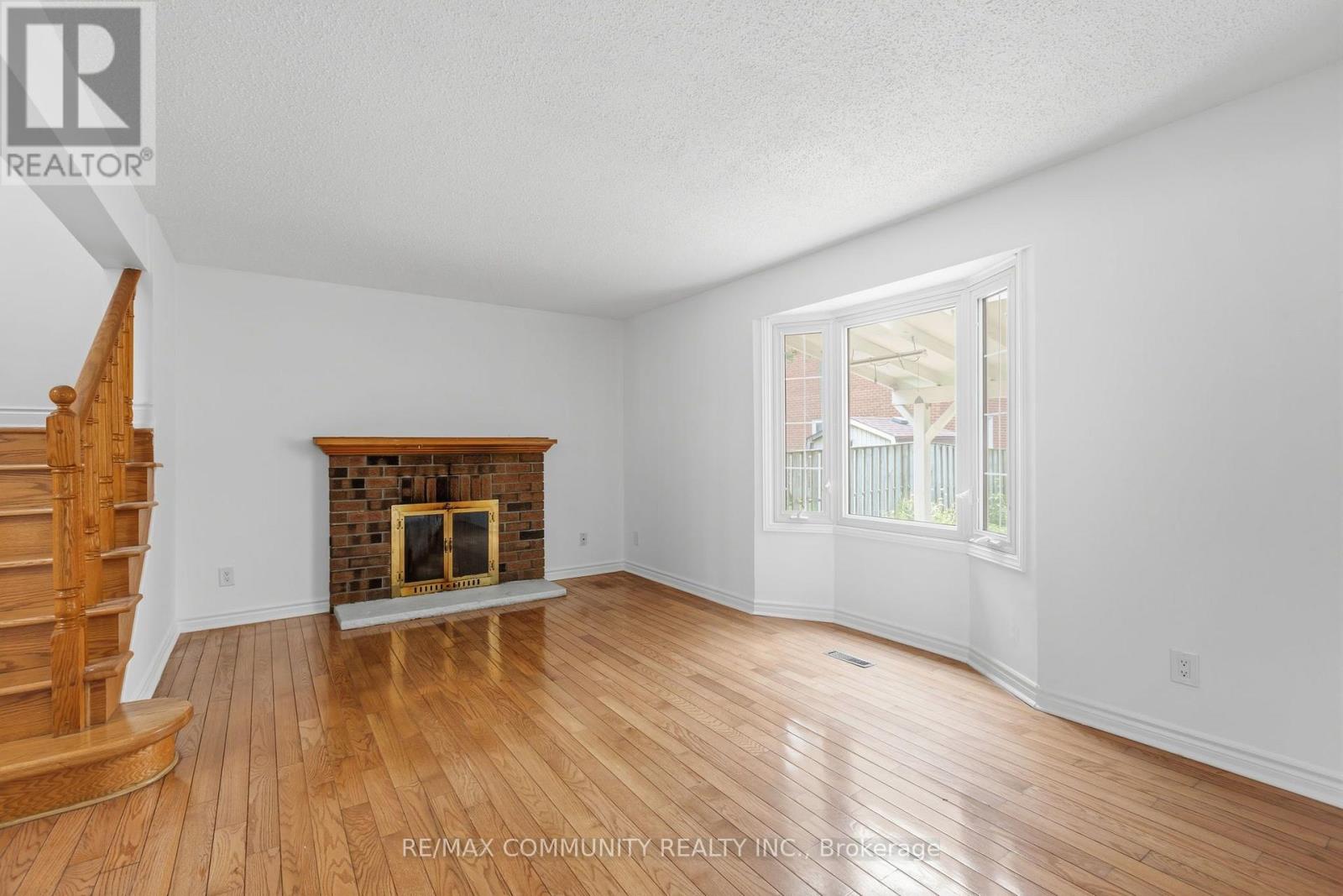 1524 AMBERLEA ROAD S - Image 37