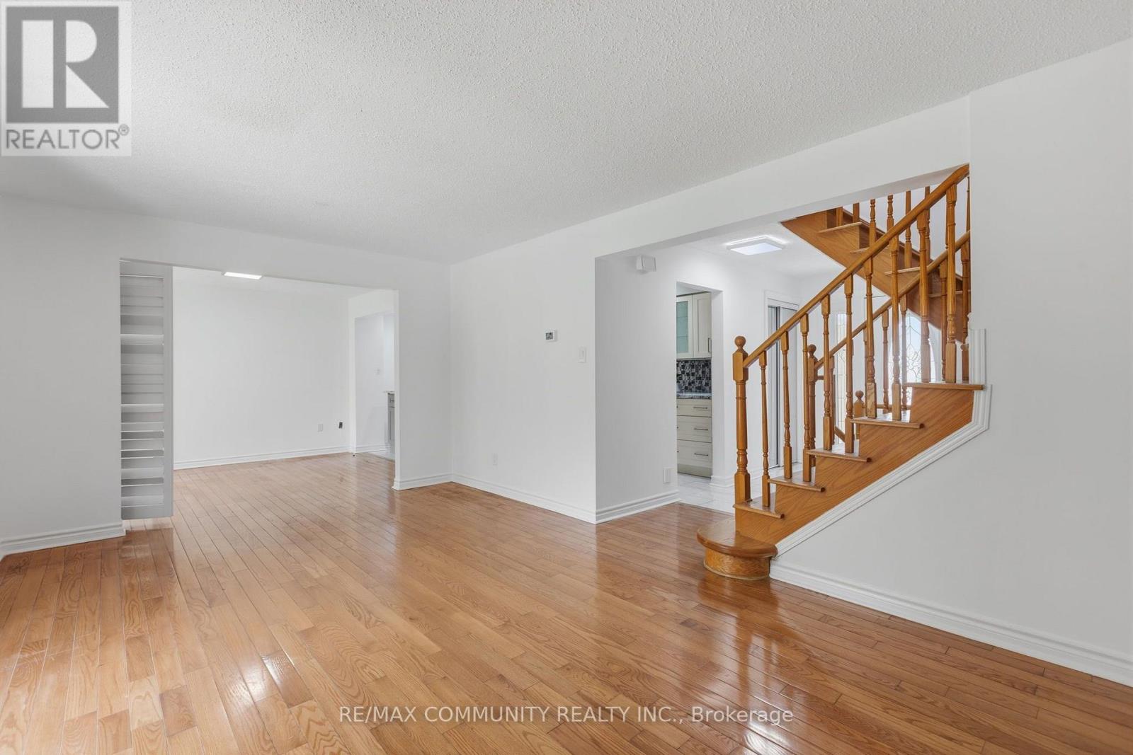 1524 AMBERLEA ROAD S - 39