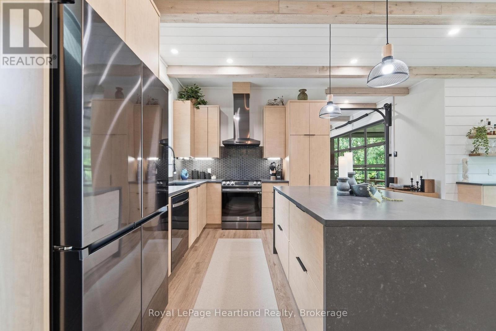 81750B LAKE AVENUE - 9