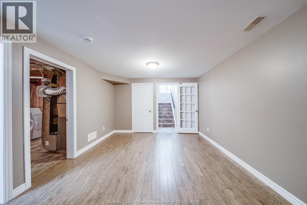 11916 BOULDER CRES. - Image 33