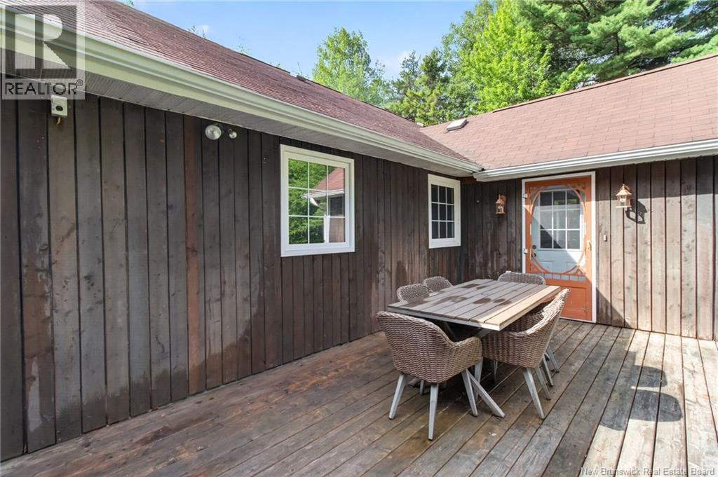 142 Niagara - Image 48