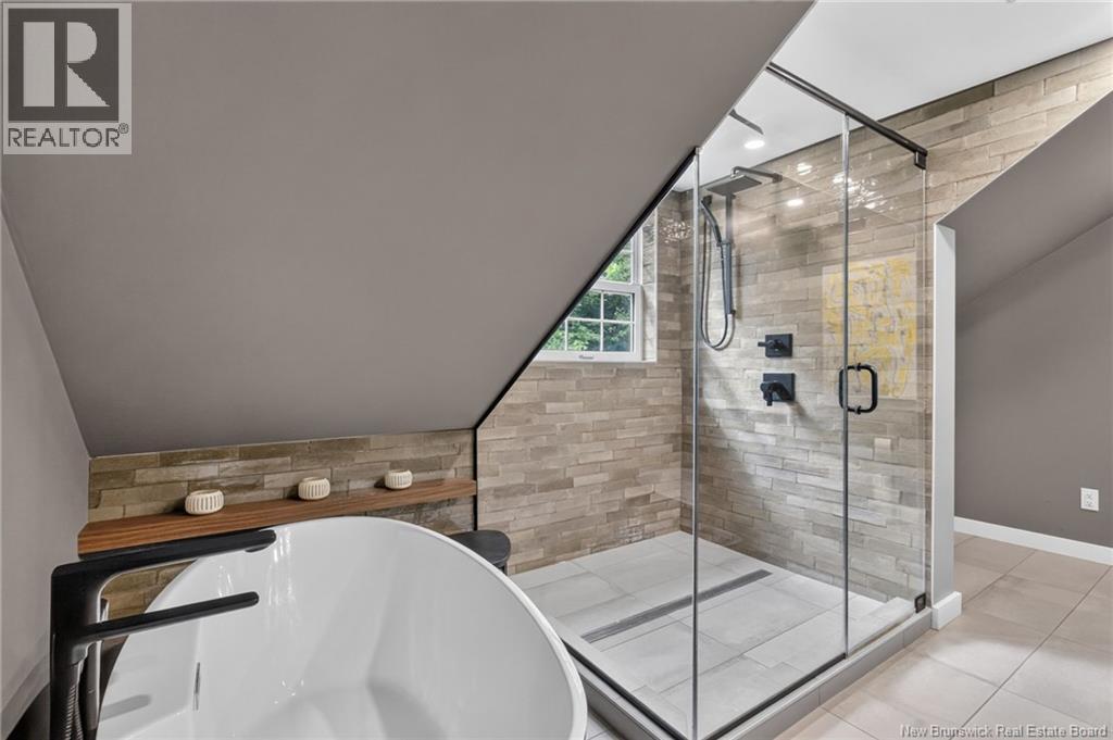142 Niagara - Image 38