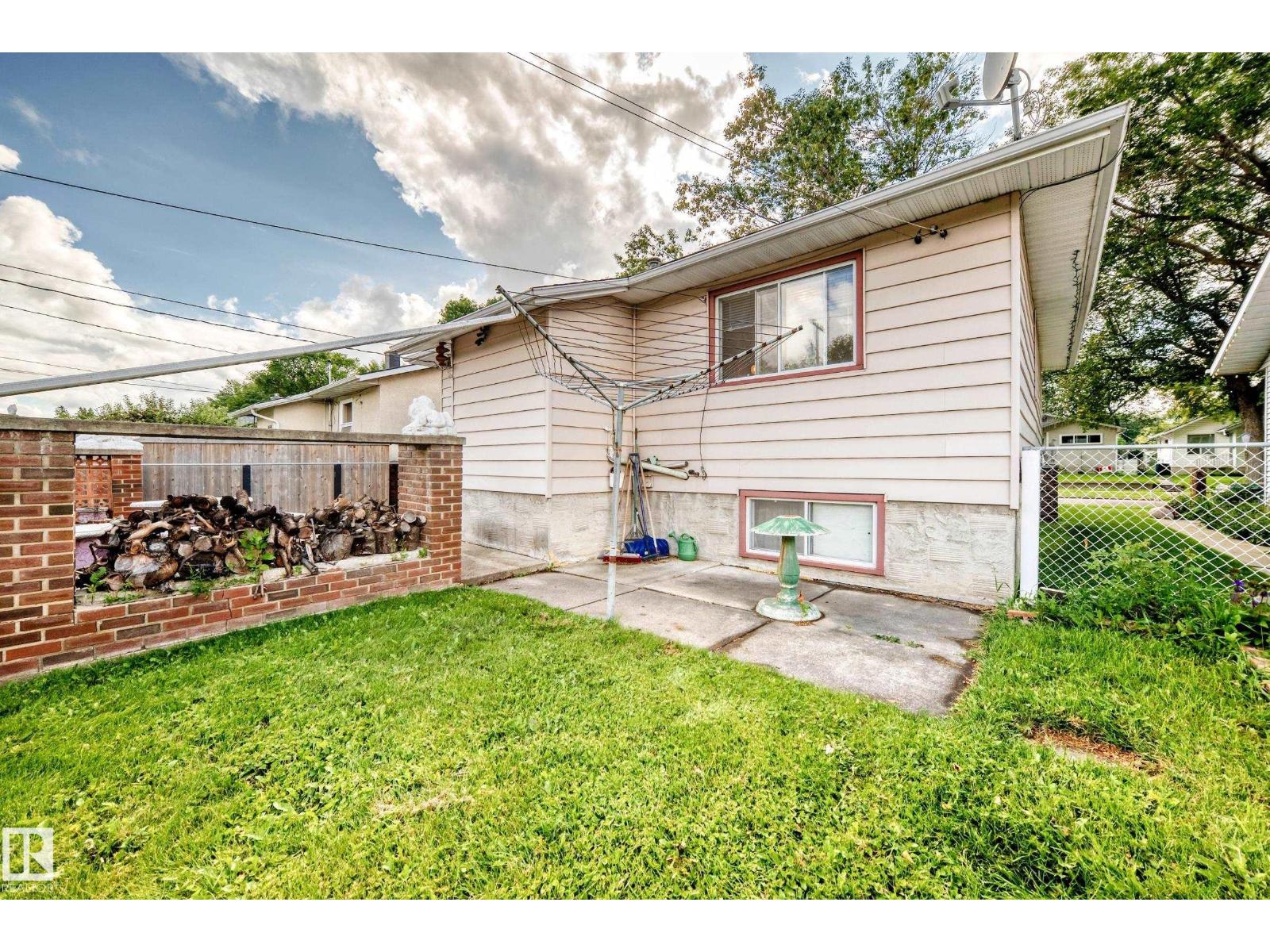 11917 53 ST NW - Image 46
