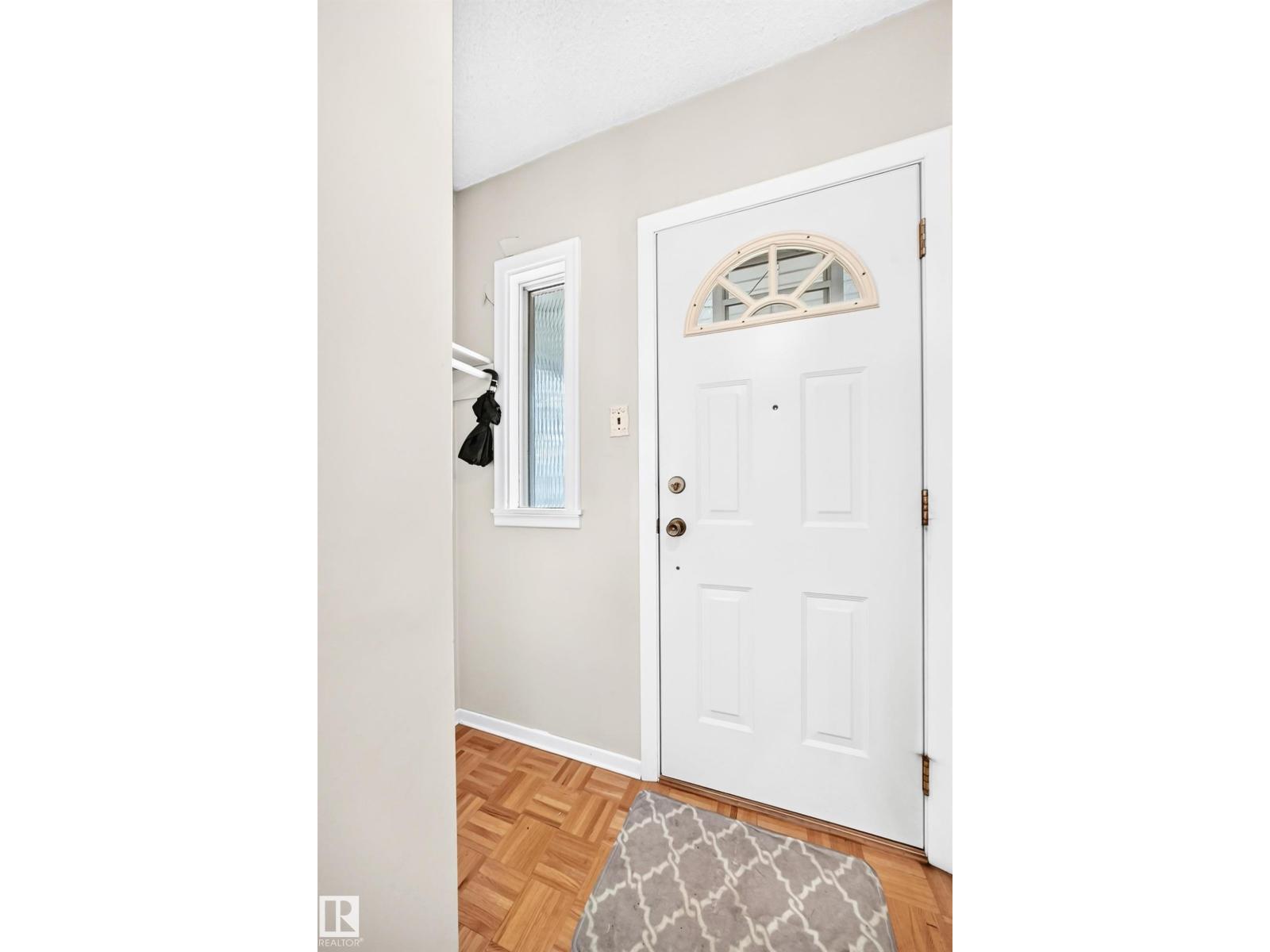 11917 53 ST NW - Image 4