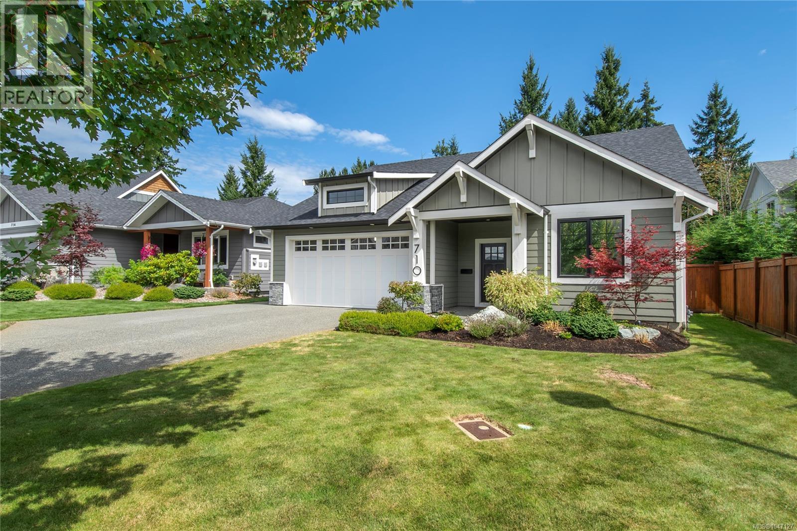 710 Salal St - 2