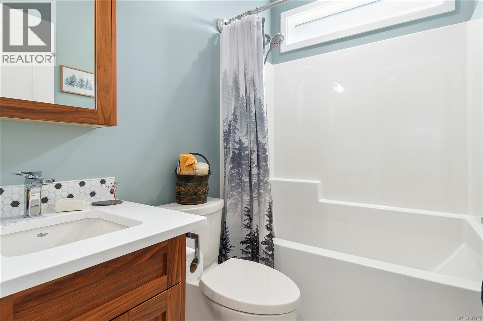 710 Salal St - Image 25