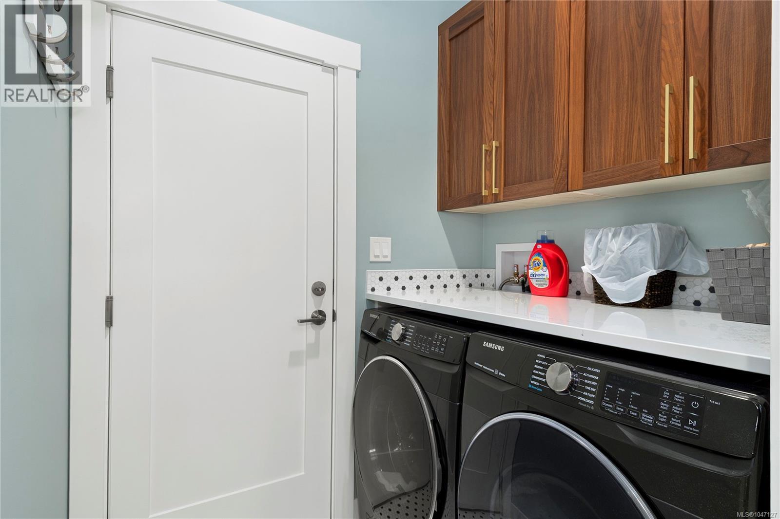 710 Salal St - 28