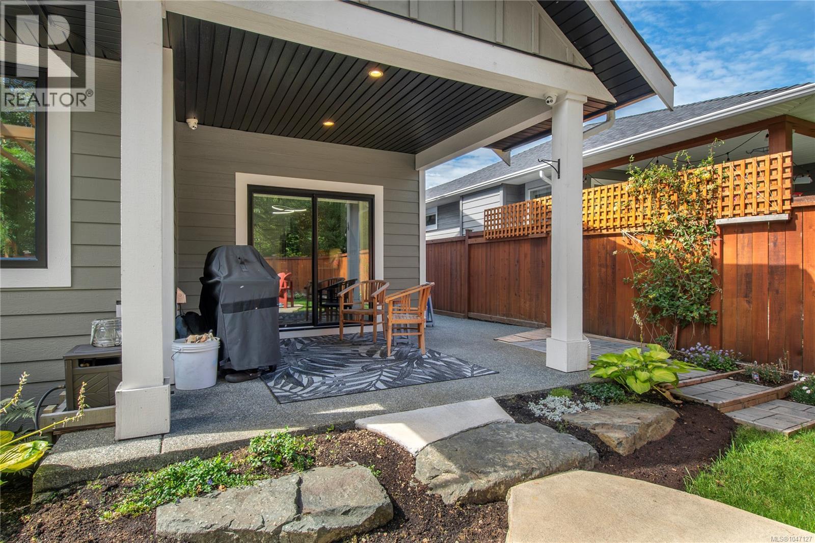 710 Salal St - 33