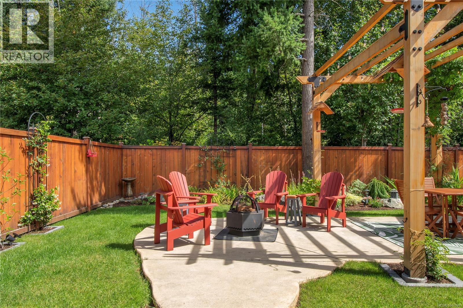 710 Salal St - 35