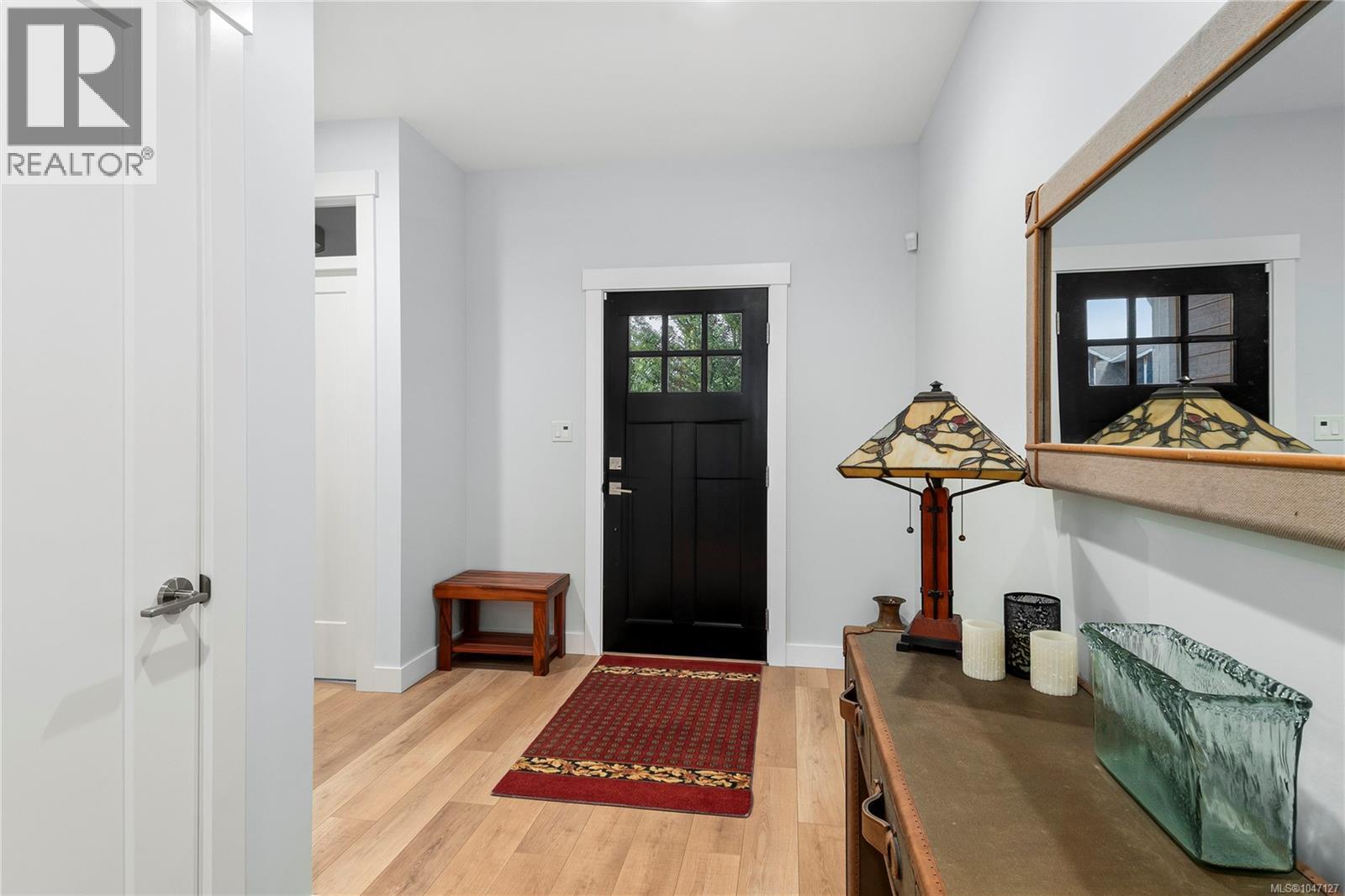 710 Salal St - Image 4